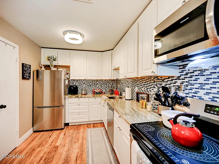 88 Arrowood Rd #B — Photo 6