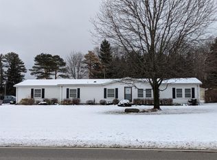 11011 Hamburg Rd, Whitmore Lake, MI 48189