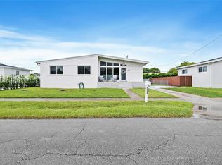 8270 SW 28th St, Miami, FL 33155