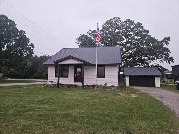 450 N Cecil St, Bonduel, WI 54107