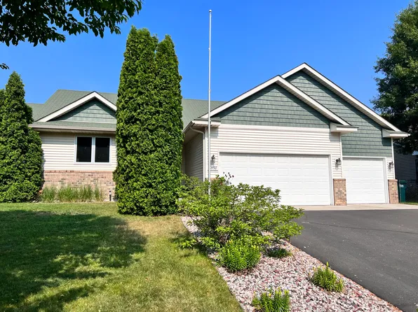 15858 Foxhill Ave N, Hugo, MN 55038