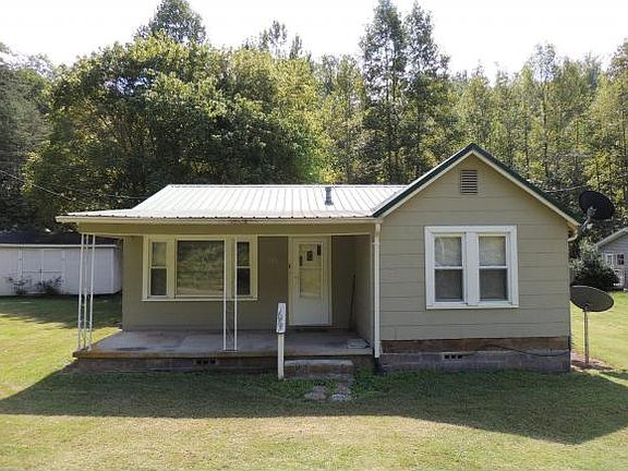 2nd image of 119 Thacker Ln