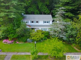 44 Hollis Rd, East Brunswick, NJ 08816