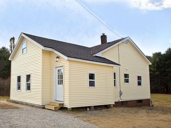 3rd image of 131 Mechanic Falls Road