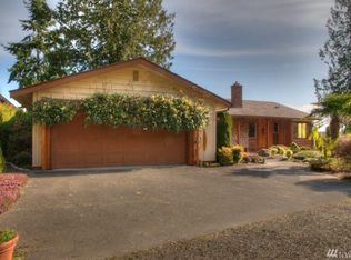 295 Fleet Dr, Port Ludlow, WA 98365