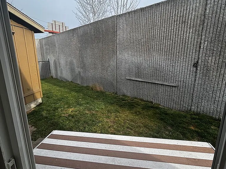 11 SE Cleveland Ave — Photo 11