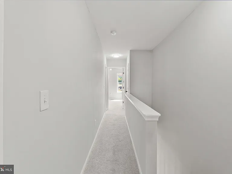 324 Oldham St — Photo 24