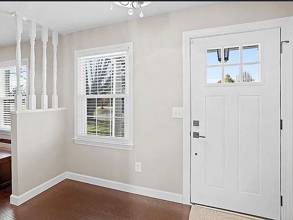 5th image of 1402 Westen St