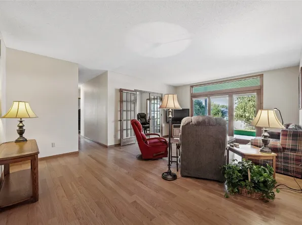 4645 Westchester Dr NE Unit A, Cedar Rapids, IA 52402