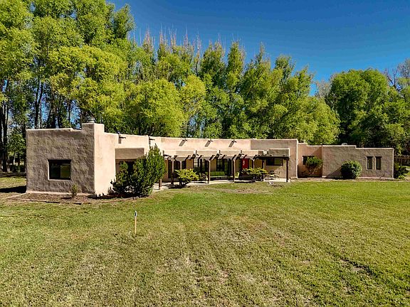 2nd image of 122 Camino del Viernes