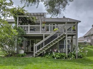 701 Old Paint Rd, Raymore, MO 64083