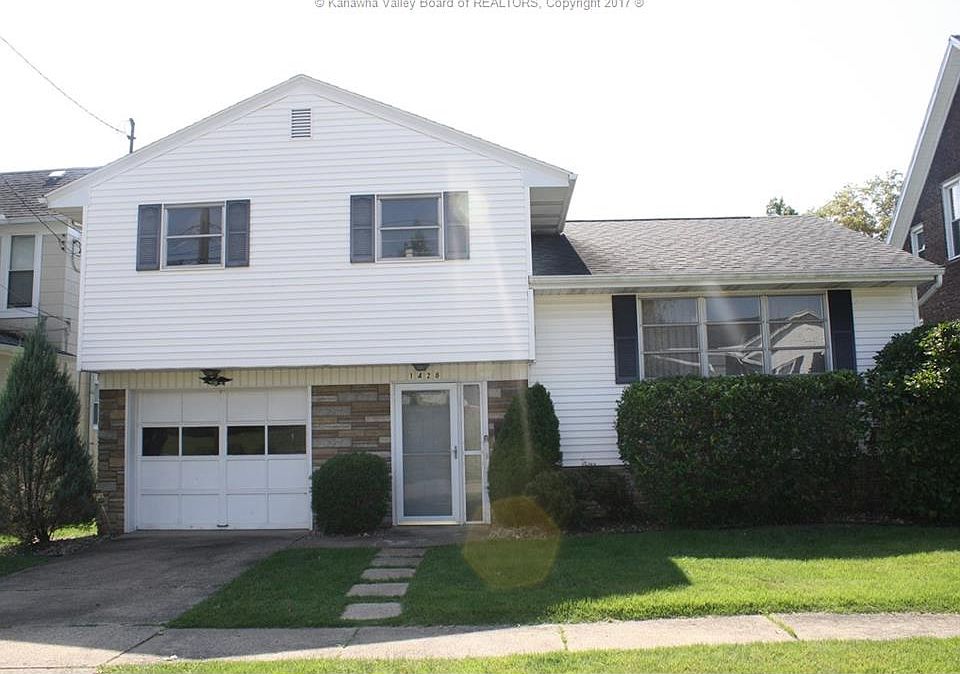 1st image of 1428 22nd St
