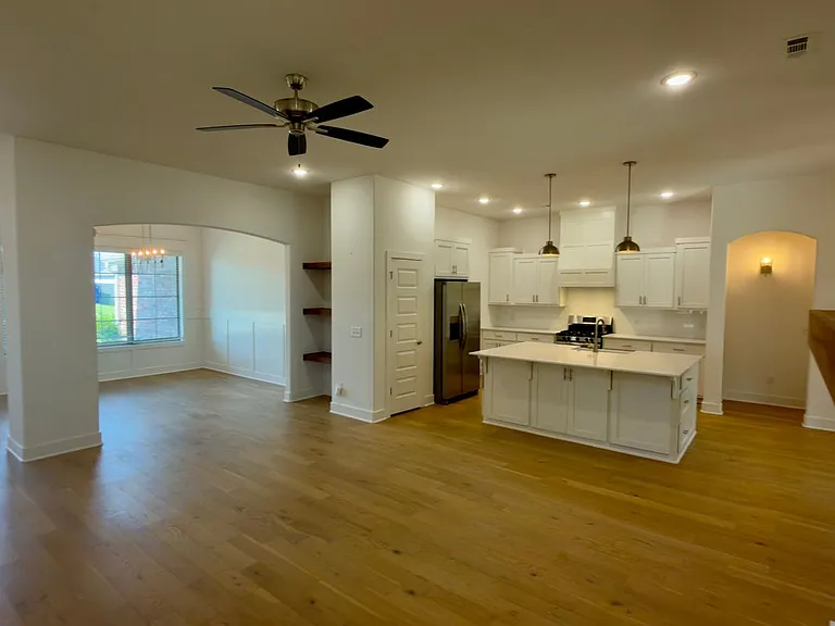3009 E Coolridge St — Photo 2