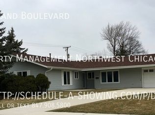 1795 Highland Blvd, Hoffman Estates, IL 60169