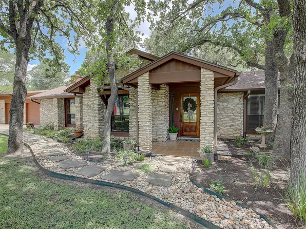 205 E Esparada Dr, Georgetown, TX 78628