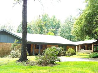 951 Country Rd, Jonesboro, LA 71251