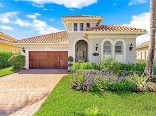3086 Aviamar Cir, Naples, FL 34114