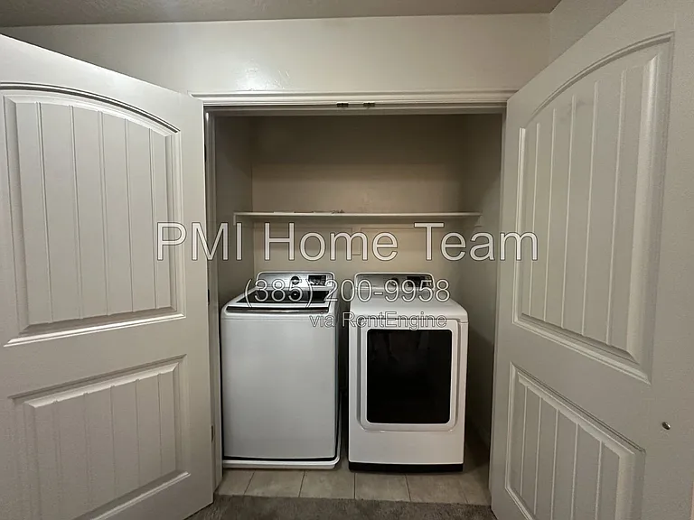 2414 S Andover St — Photo 11