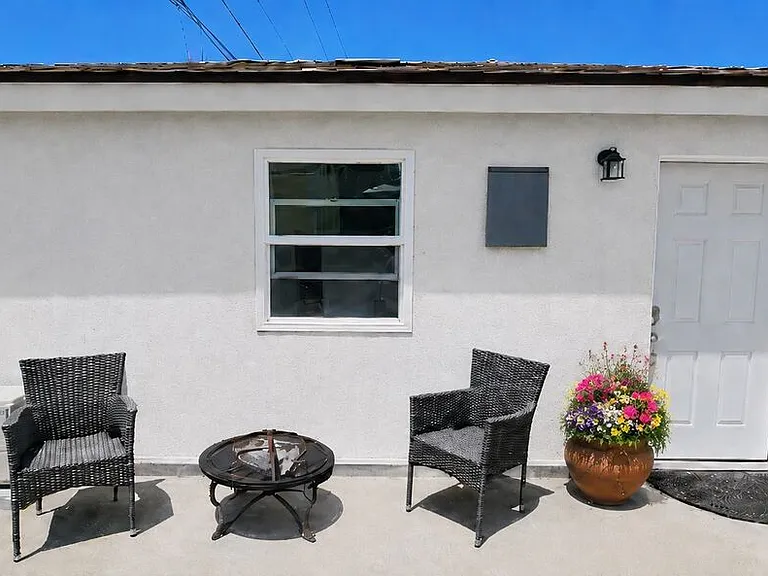 332 W Ellis Ave #ADU — Photo 1