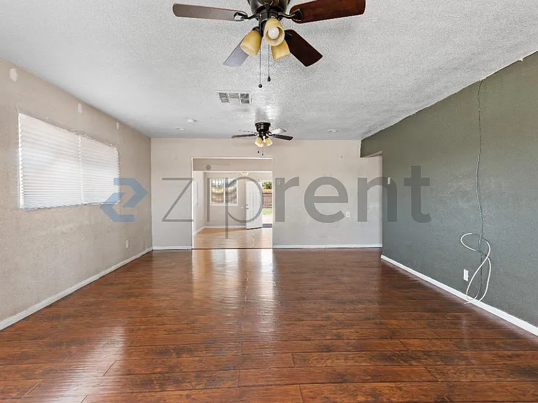 1209 H St — Photo 6