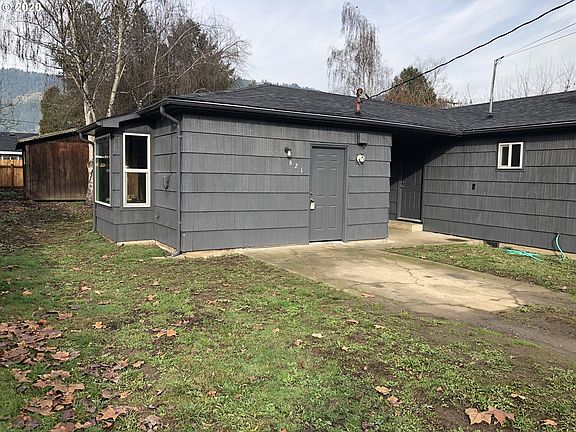 3rd image of 621 Irving Dr