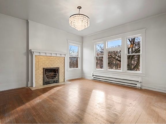 4th image of 252 Broadway Ave #3