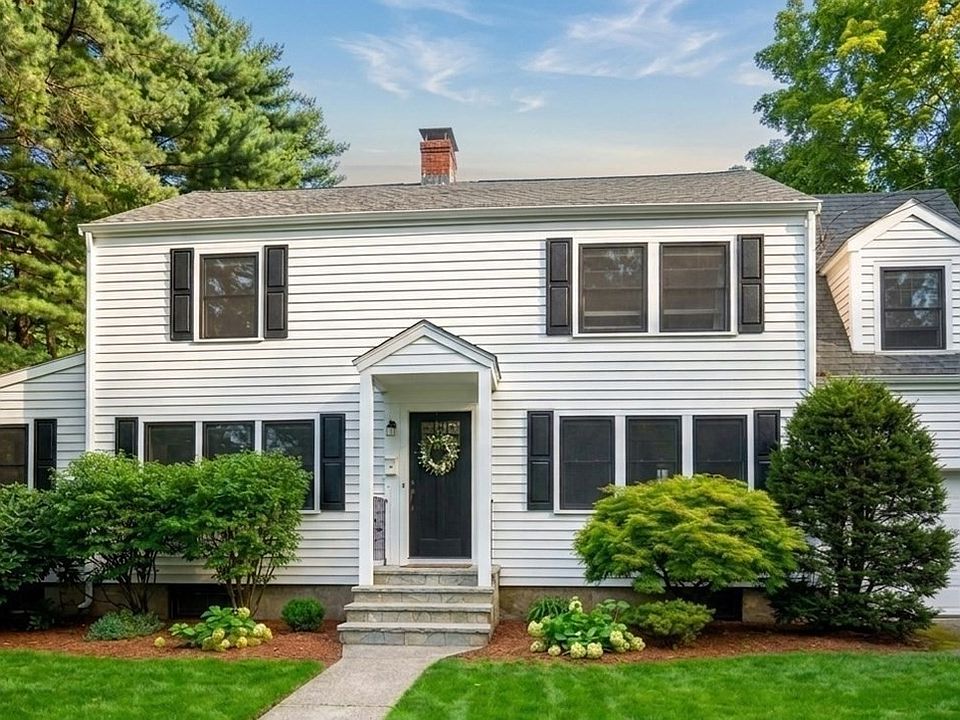 1st image of 14 Fuller Brook Ave