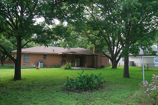 2nd image of 1103 Avenue A