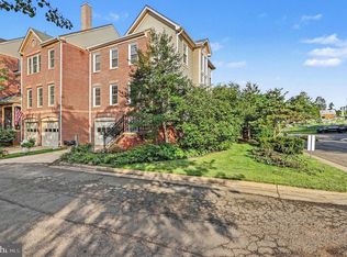 102 Mosby Cir, Warrenton, VA 20186