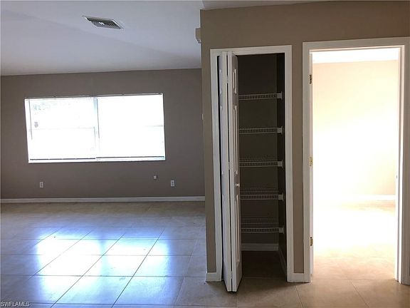 3rd image of 852/854 Holmes Ave
