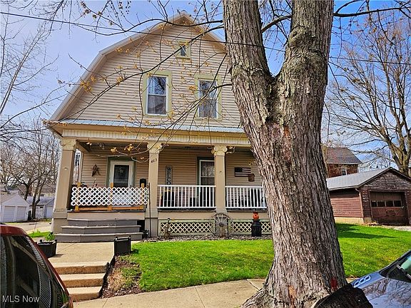 2nd image of 463 Vine St