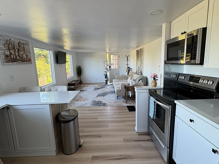 1398 Oregon Ave — Photo 51