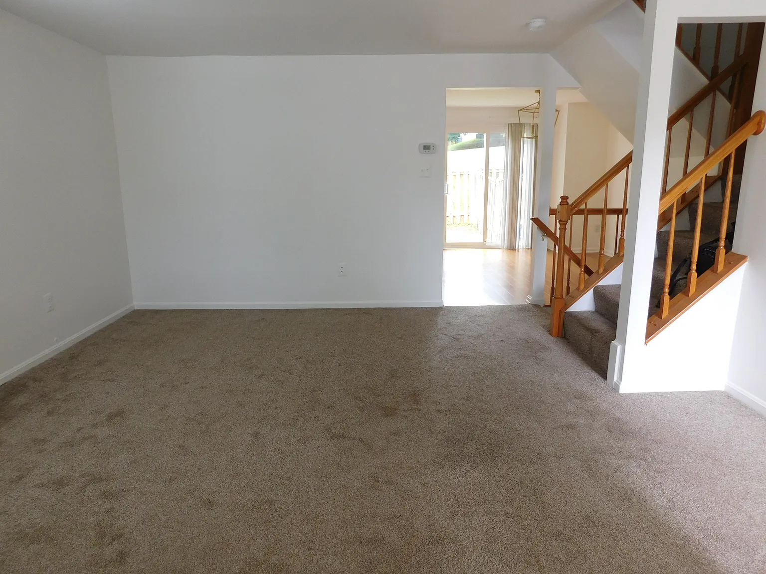2 bed, 2.5 bath, 1800 sqft, $2,600 — Photo 3