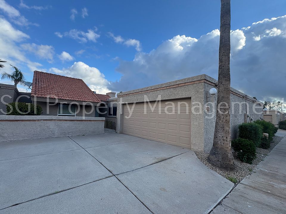 1st image of 4040 E Larkspur Dr
