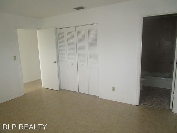 3rd image of 421 Silver Beach Ave APT 13