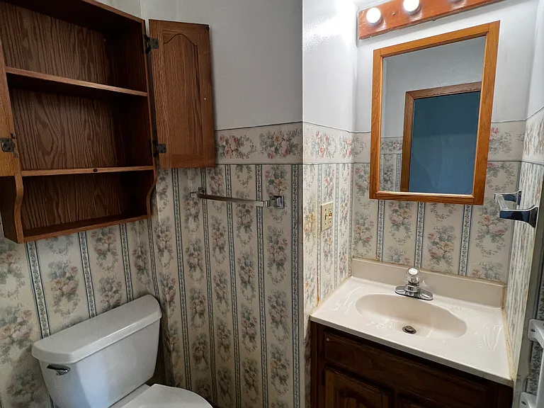 419 E Wabasha St — Photo 11