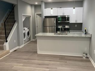 902 10th St NE UNIT 1, Washington, DC 20002