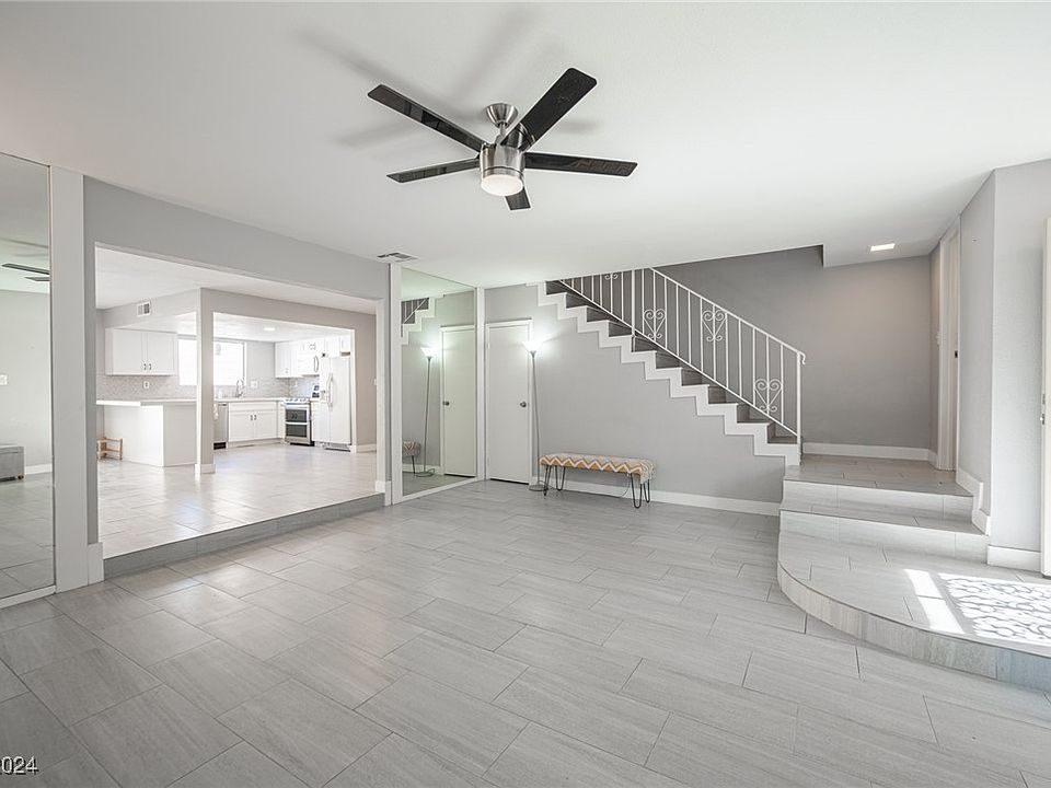 1st image of 3387 Garden East Dr