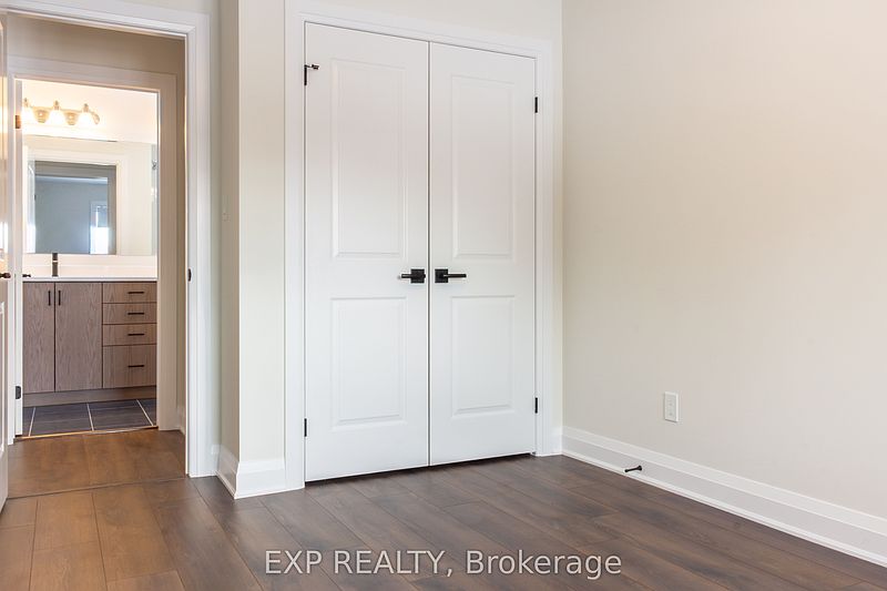 Kitchener House for rent - 4 Bedrooms — photo 18