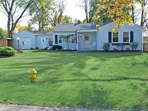 2nd image of 2965 Loretta Dr