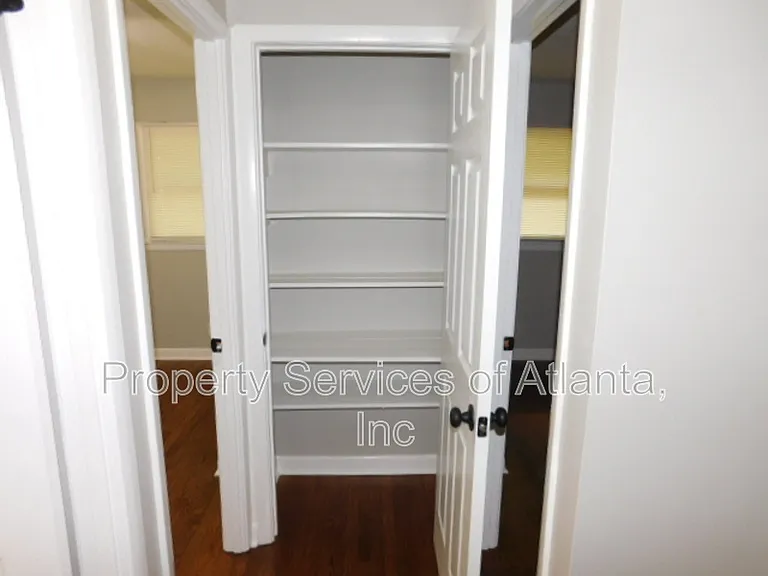 1170 Baker Ln — Photo 13