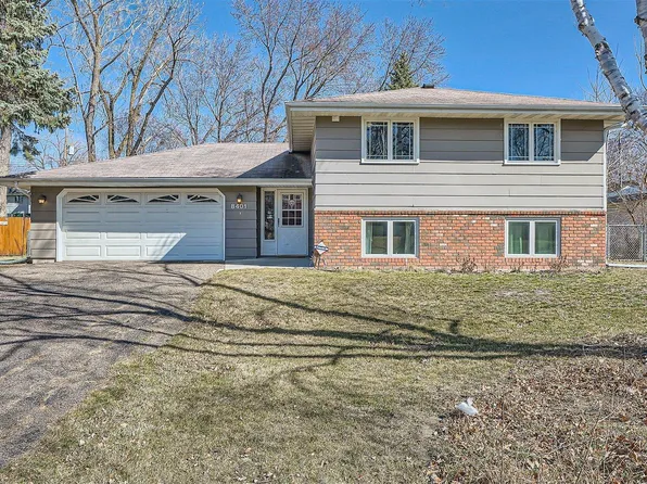 8401 6th St NE, Spring Lake Park, MN 55432
