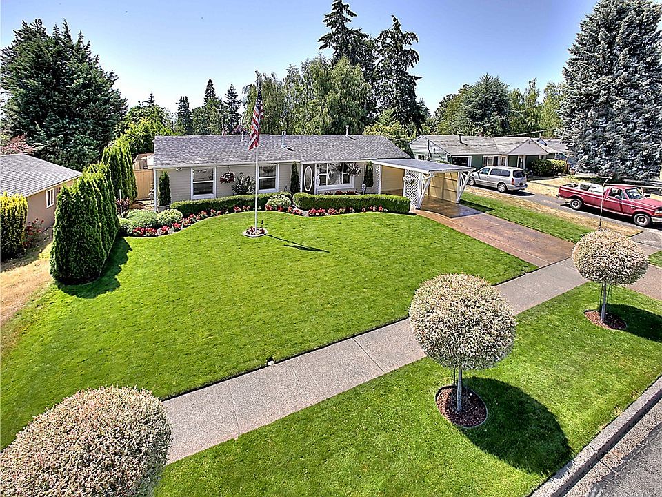 Immaculate Home!! This beautiful home was remodeled in 2010. New Paint, new roof in 2014, hardy board siding and trim in 2010, carport was built in 2010, driveway is brown slate stamped concrete, coated and sealed every year. Large covered patio and uncovered patio in the back.