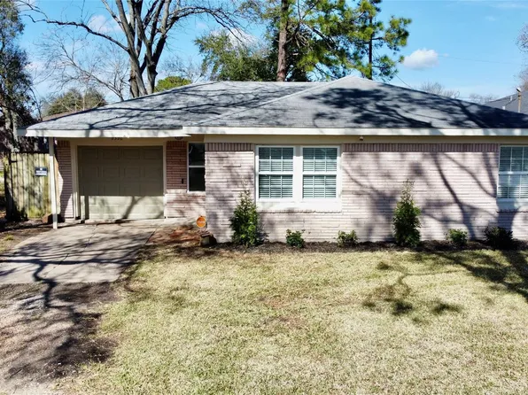 2320 29th Ave N, Texas City, TX 77590