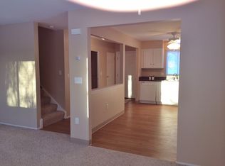 60 Ripple Ln, North Kingstown, RI 02852