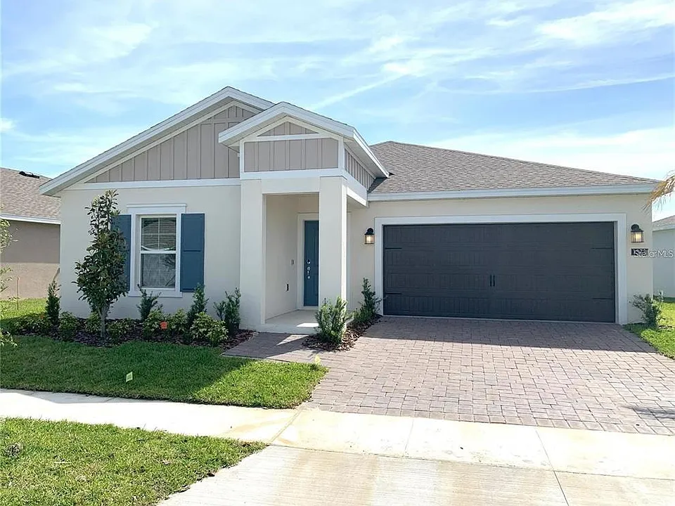 1373 Bent Wood Dr
