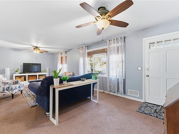 5th image of 3033 Thrasher Cir