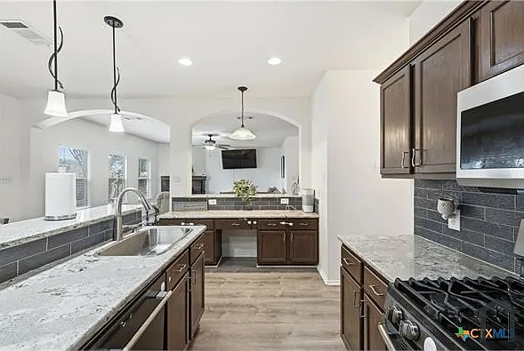 1410 Katie Lynch Dr — Photo 12