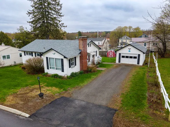 25 Allen Road, Brewer, ME 04412