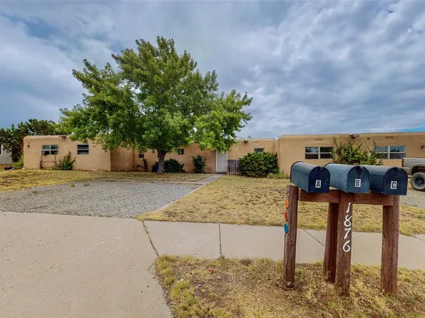 1876 Vista Del Sur #A-c, Santa Fe, NM 87505